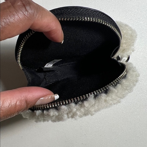 Coach Black and White Penguin Key & Card Holder - Picture 4 of 4